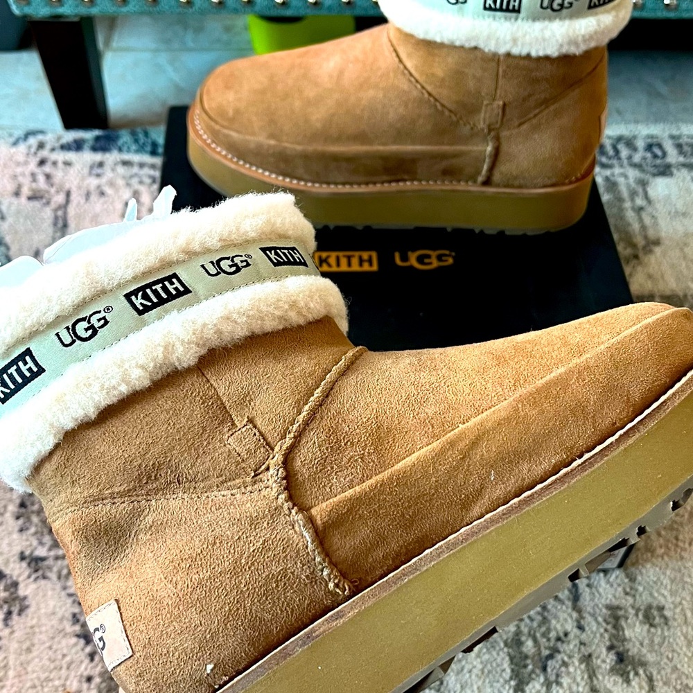 Classic UGG x KITH from Kourtney Kardashian’s Closet (letter of authenticity) - Picture 3 of 7
